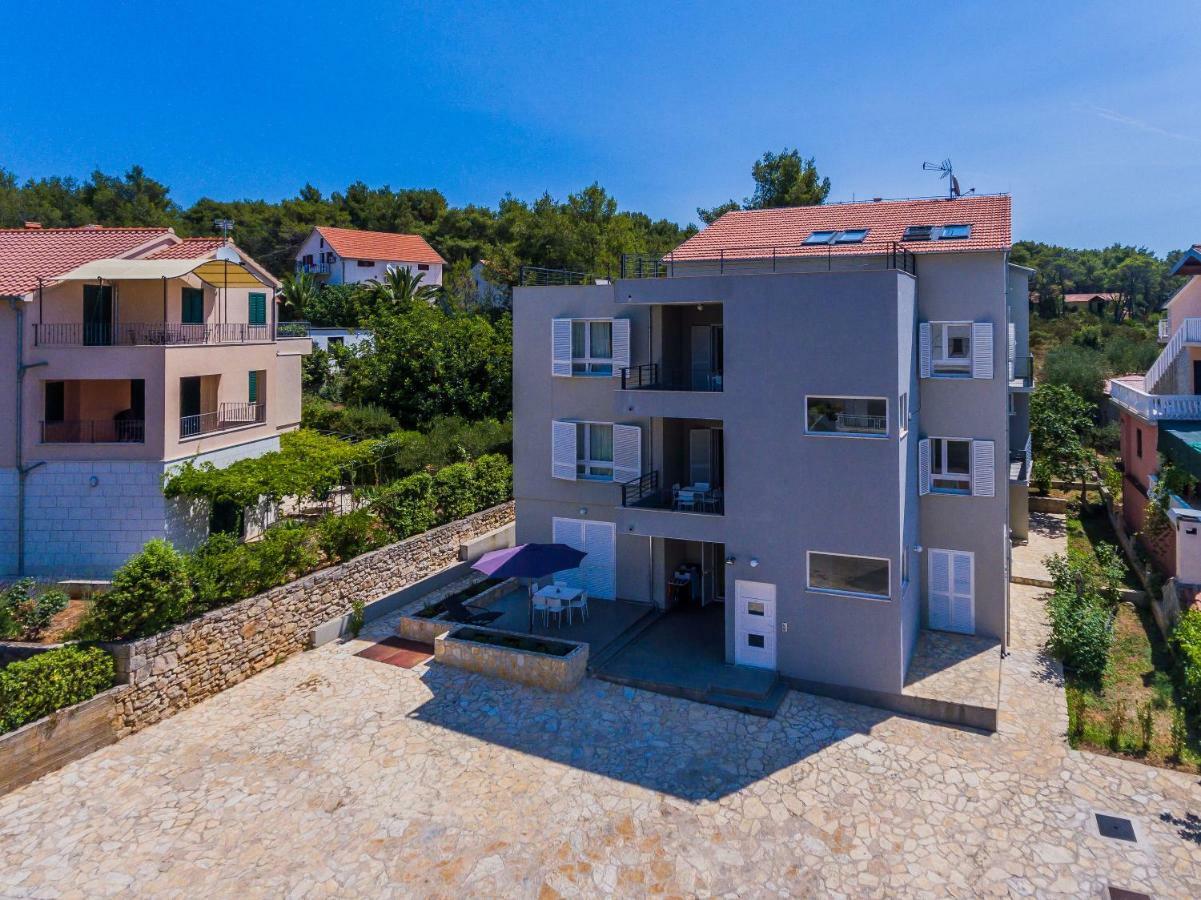 Apartments Vila Vlasta Jelsa (Hvar) Exterior foto