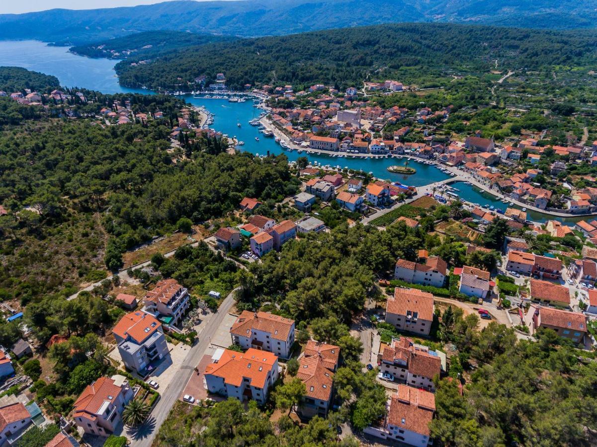 Apartments Vila Vlasta Jelsa (Hvar) Exterior foto